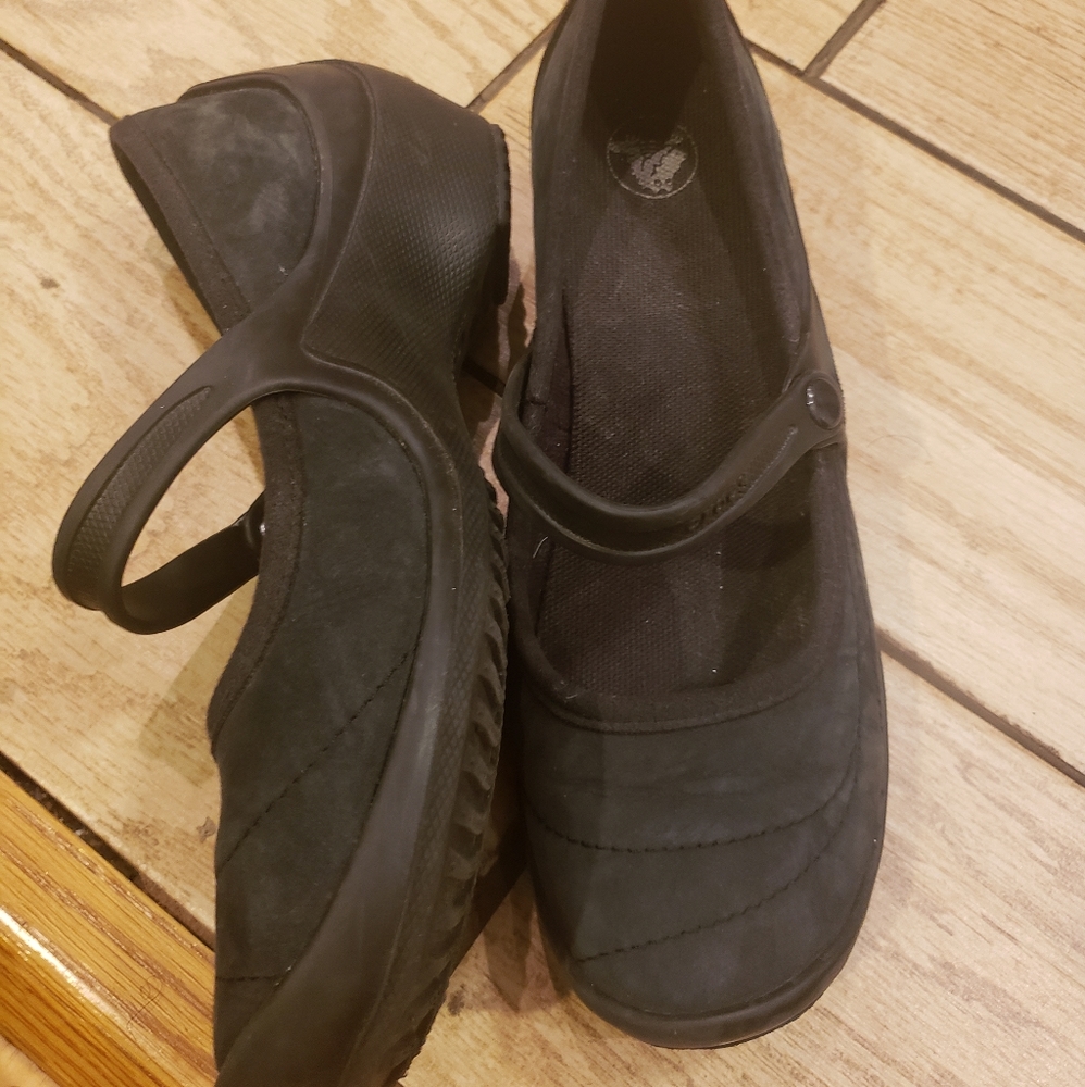 Crocs - Picture 2 of 7